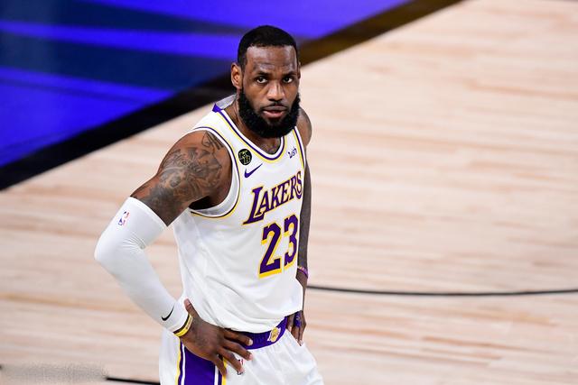 胡梅尔斯前妻：我非常爱我的前夫 我生活中缺男人